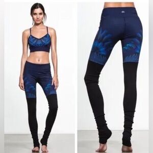 Alo Yoga Goddess legging